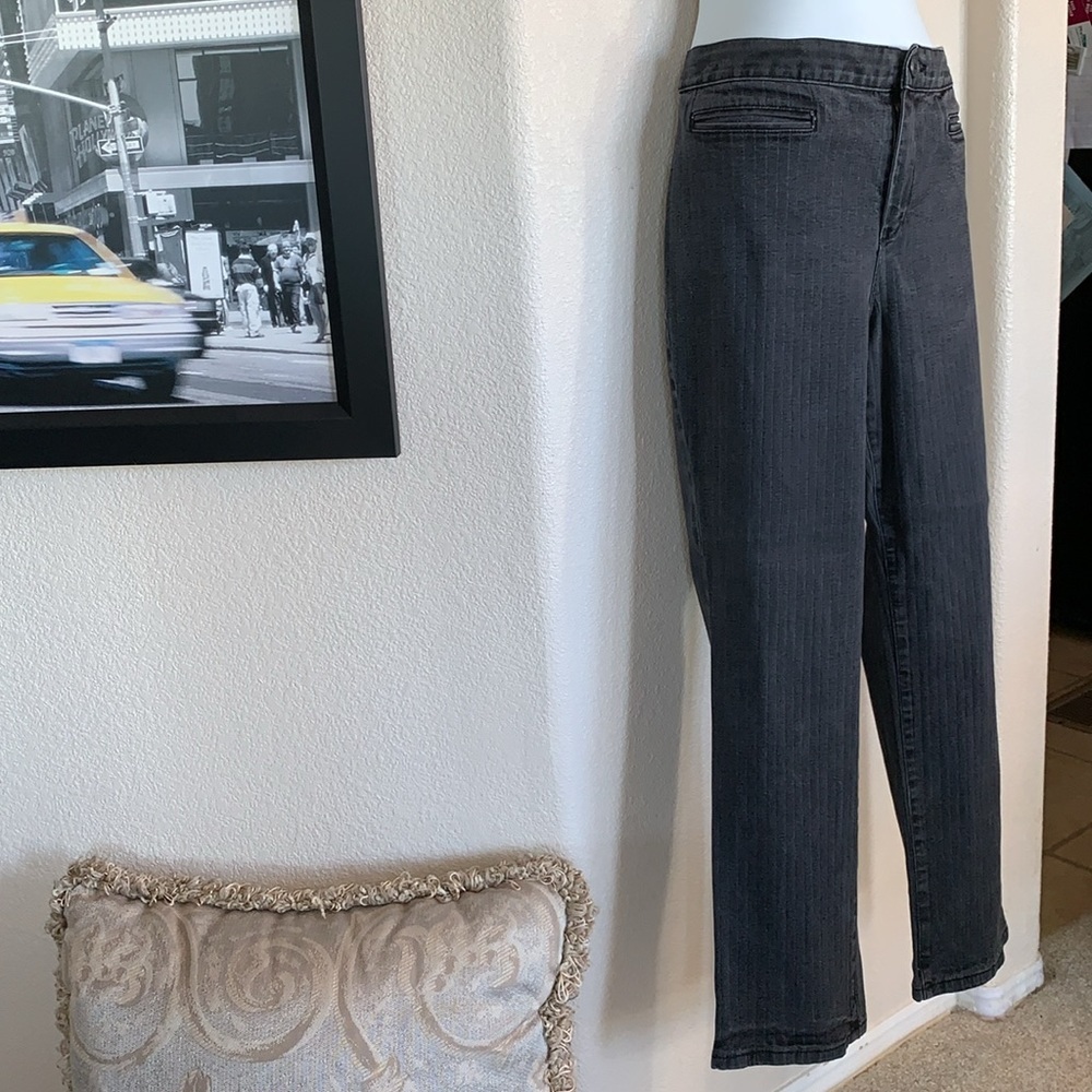 LAUREN JEANS CO Ralph Lauren jeans, grey, edgy stripe texture, high rise. 14P - Picture 5 of 17